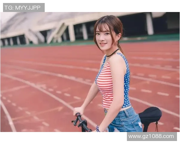 清秀气质尽显绿茵巨星风采青春阳光魅力闪耀绿场